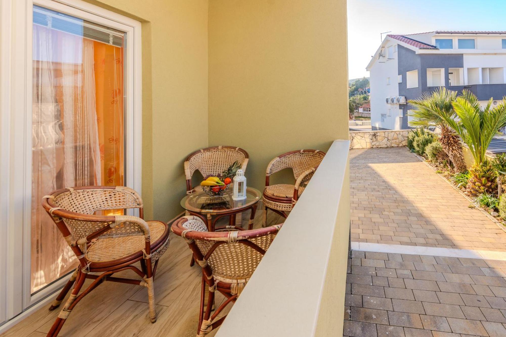 Apartments By The Sea Vir - Lozice, Vir - 18593 Dış mekan fotoğraf